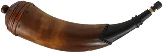 Powder Horn,
11-7/8", paneled tip,
tansel throat, turned maple base